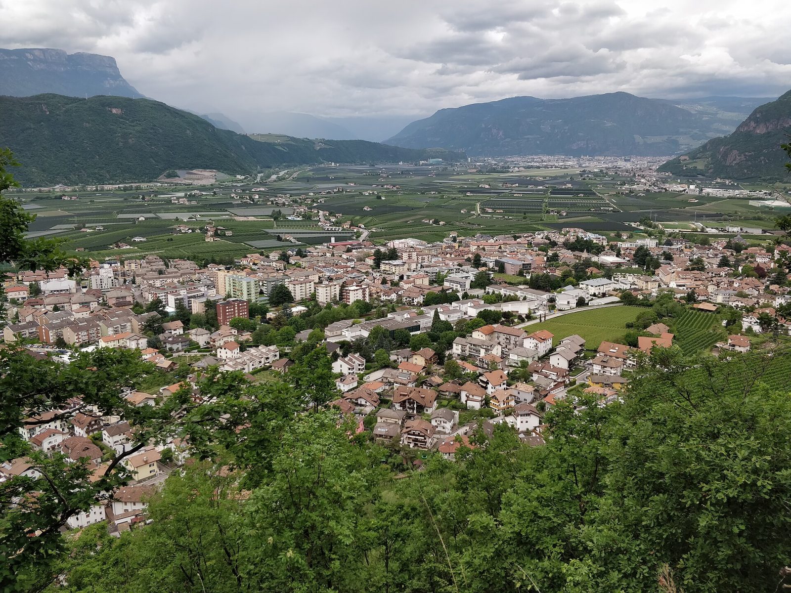 Laives, Trentino-Alto Adige/Südtirol — town panorama