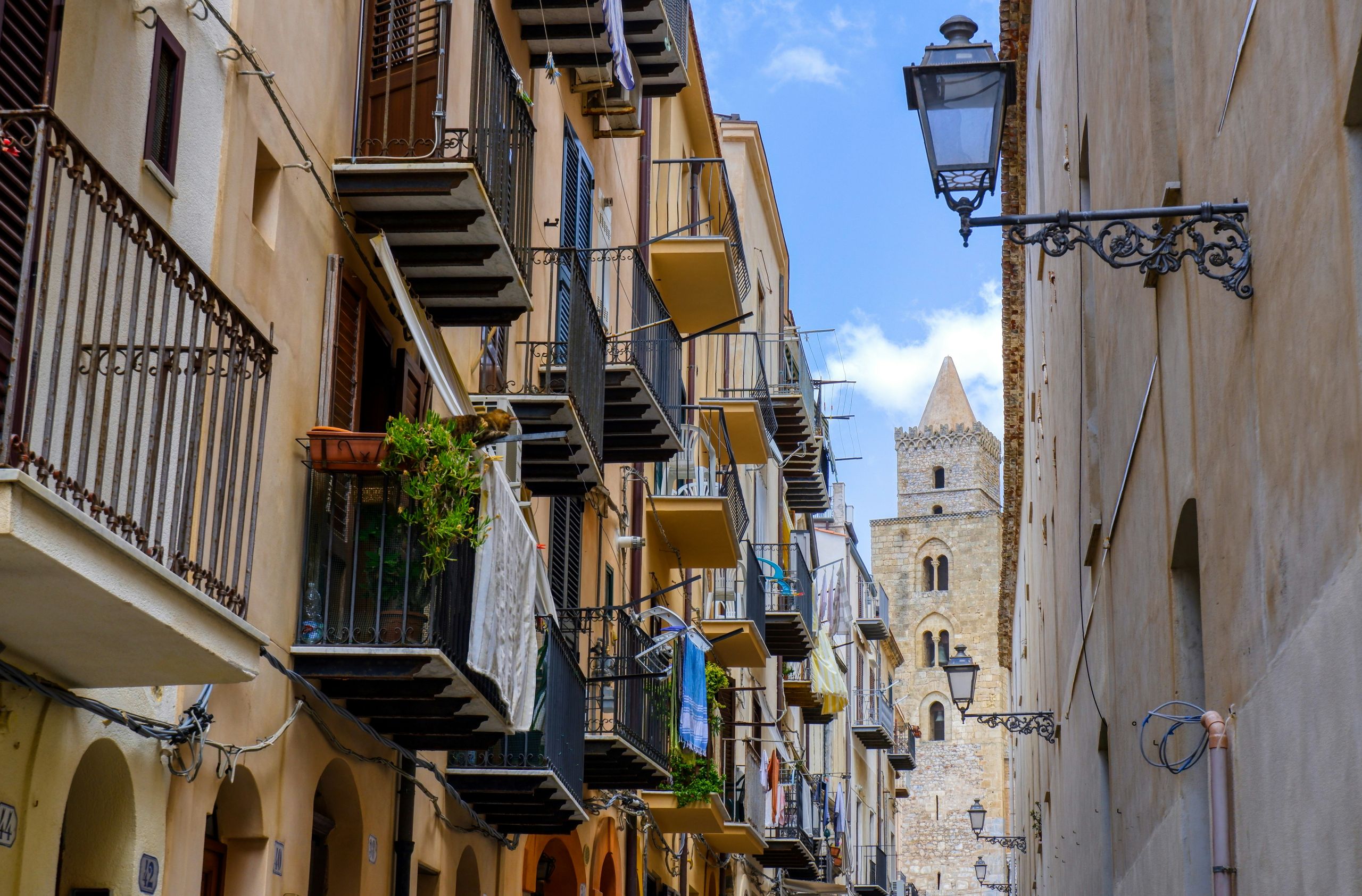 Living in cefalù