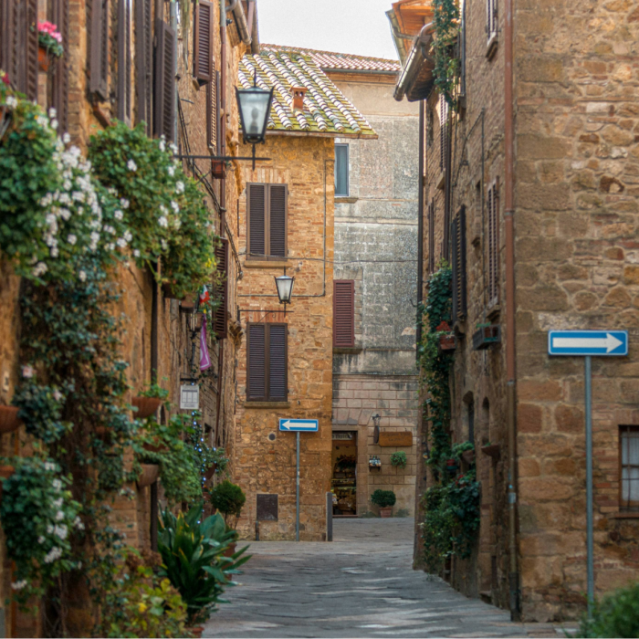 who is moving to italy